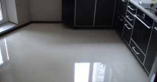 Наливной пол на кухне Ялуторовск, цена от 877 руб.